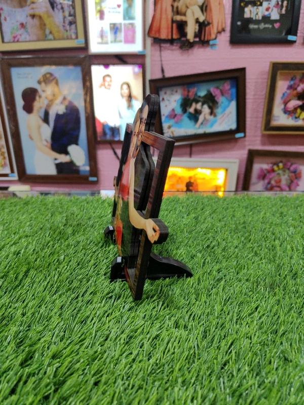 Customized Cutout Frame - Couple Photo Fream 