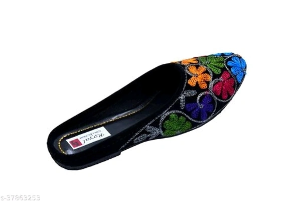 Phulkari Pattern - black, 9
