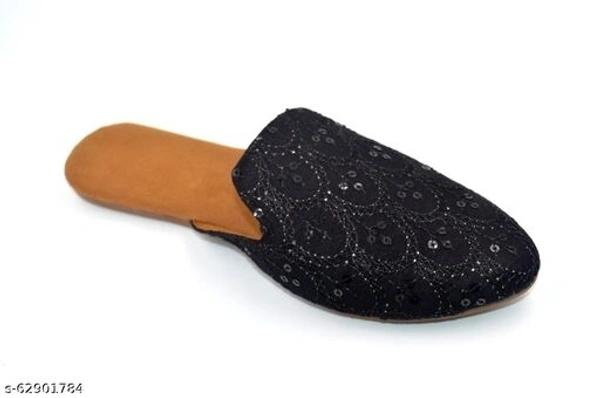 Self Pattern Juttis - Black  - 6
