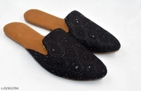 Self Pattern Juttis - Black  - 6