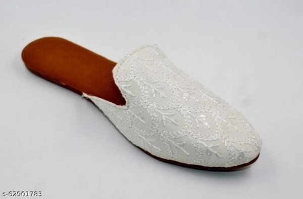 Self Pattern Juttis - White -  