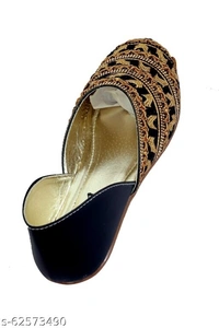 Embroidered Pattern Jutti - Black - 8