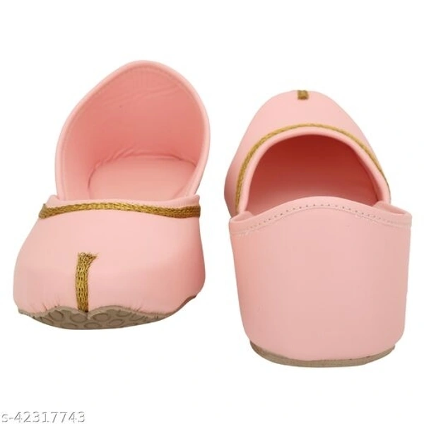 Classic Punjabi Jutti - Peach - 7