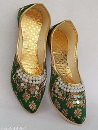 Pearl & Embroidery Pattern Jutti - 10