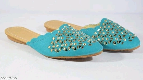 Trendy Flats -  