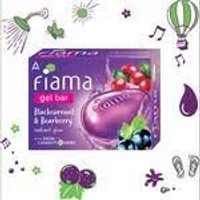 Fiama Gelbar- Blackcurrant & Bearberry, Radiant Glow - With Skin Conditioners - 125g(Pack Of 3)