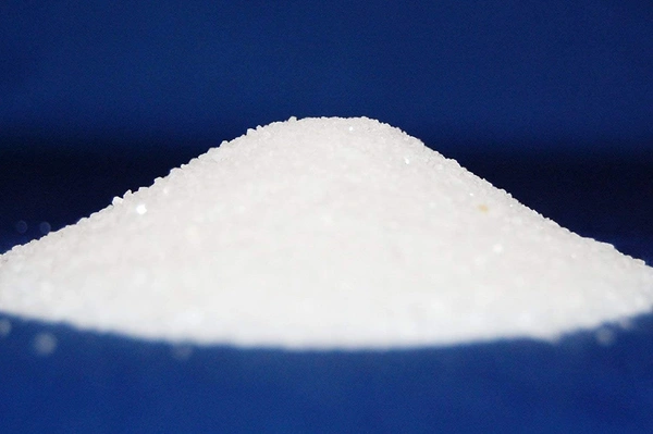 White Color Sugar Sand For Decor Aquarium, Garden Pot And Terrarium  - White, 1 Kg