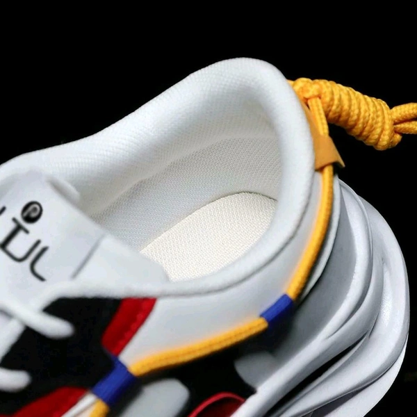 Trending Casuals Running Shoes For Men - White, IND-6
