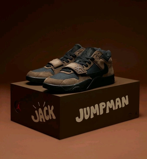 Nike  Air Jordan Jumpman X Travis Scott Dark Mocha - 44