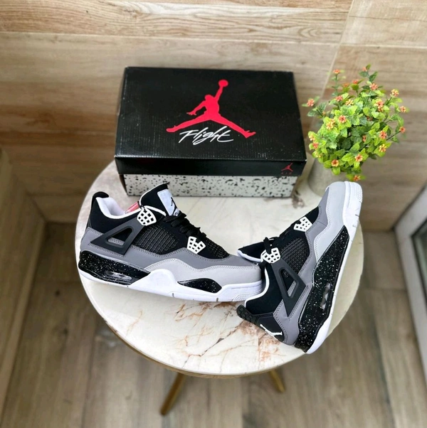 Nike AIR JORDANS RETRO 4 FEAR PACK - 43