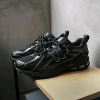 New Balance NEW BALANCE 1906 TRIPPLE BLACK - 44