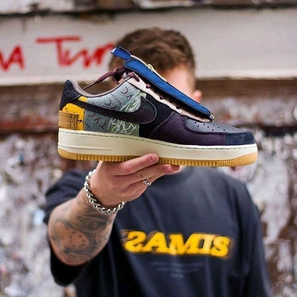 Nike NIKE AIRFORCE 1 LOW X TRAVIS SCOTT CACTUS JACK - 45