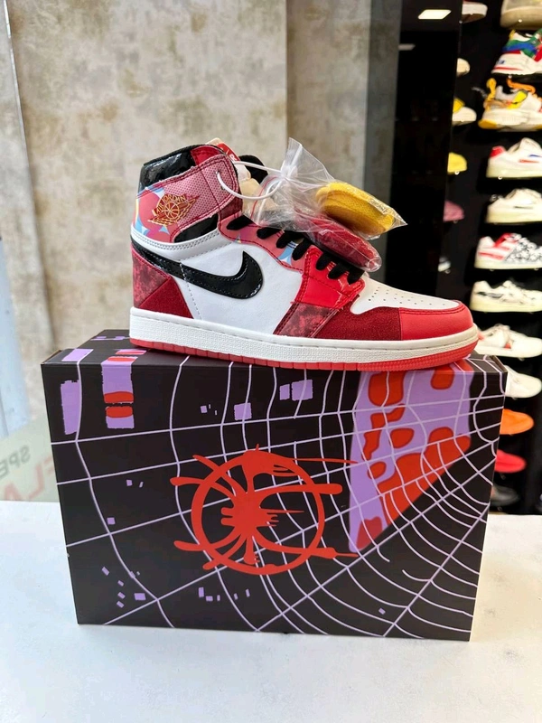 Nike NIKE AIR JORDAN RETRO 1 HIGH SPIDERVERSE NEXT CHAPTER - 41
