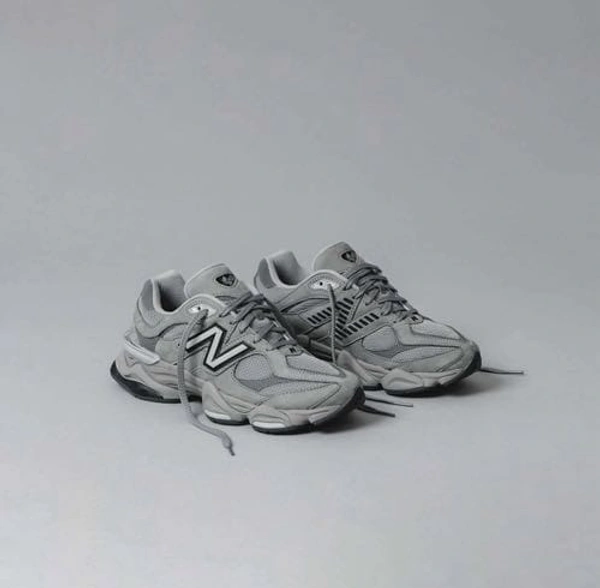 NEW BALANCE 9060 SHADOW GREY CASTLE ROCK - 44