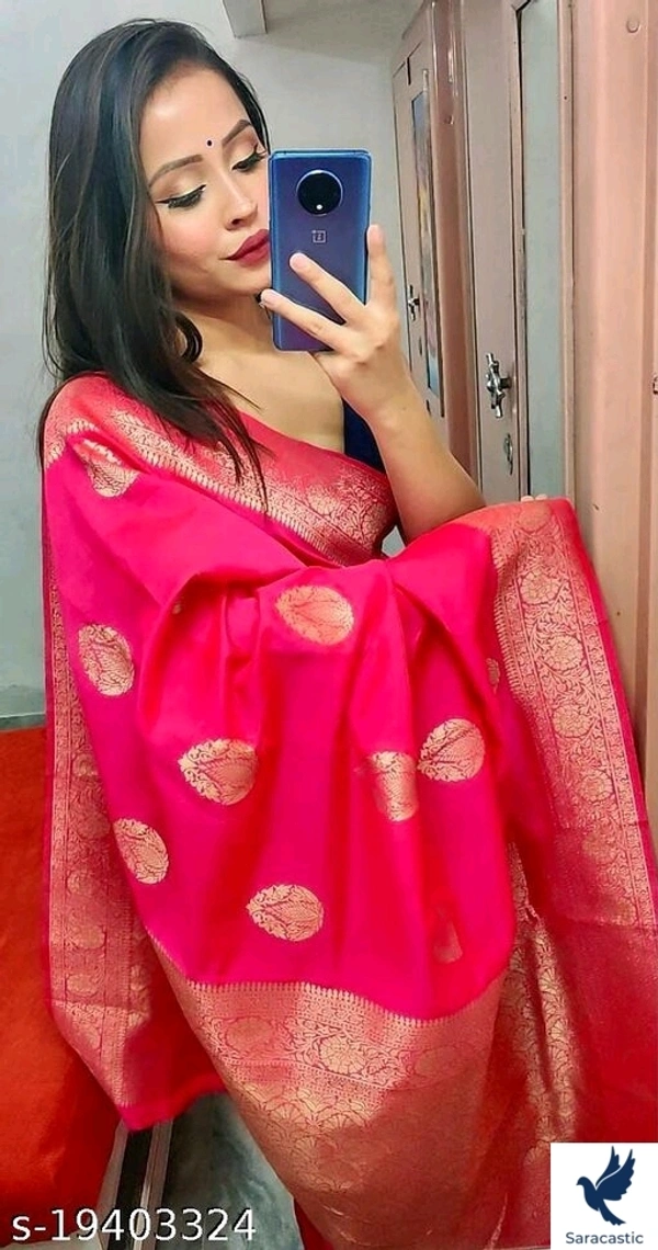 Beautiful Banarasi Silk Saree For Women - Free size