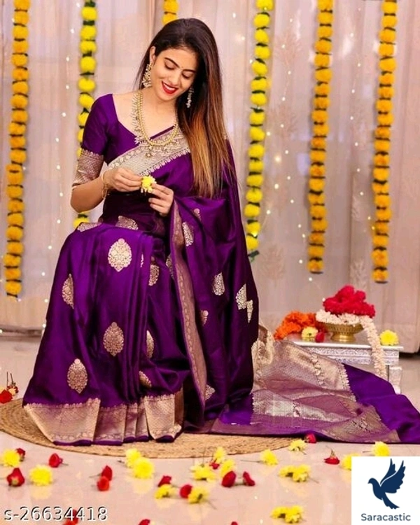 Charvi Fabulous Saree - Red
