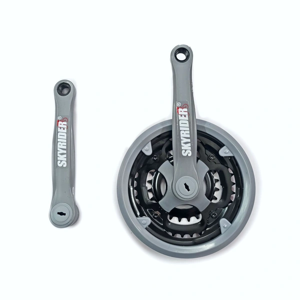 Triple Chain Wheel Cottarless Crank Set.