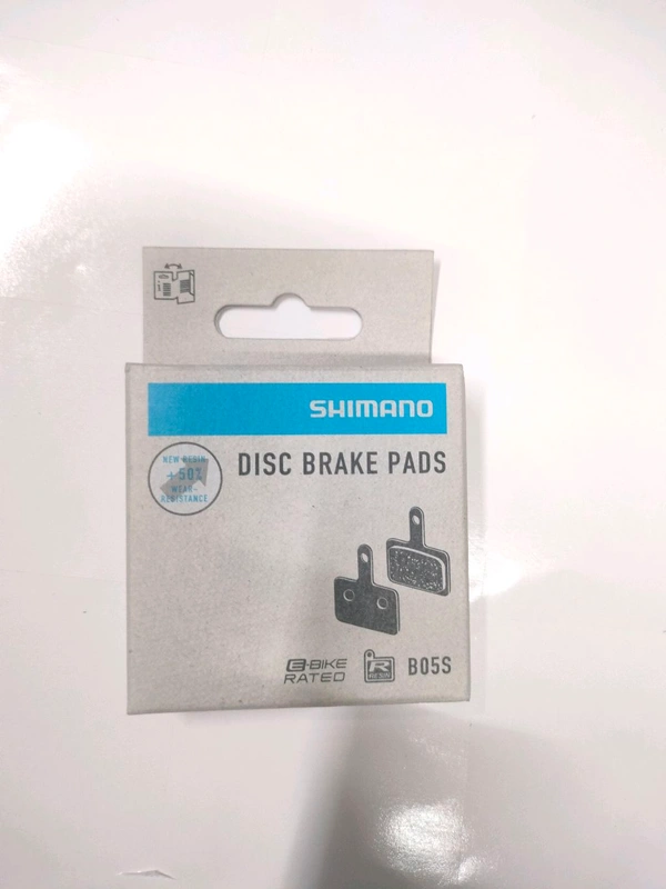 Shimano Resin Disc Brake Pad (One Pair) For Shimano Hydraulic Disc Brakes.
