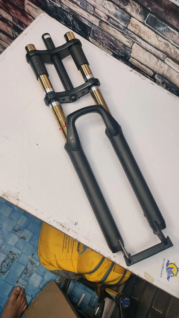 MTB Downhill Suspension Fork for Stunt Riding (29er)