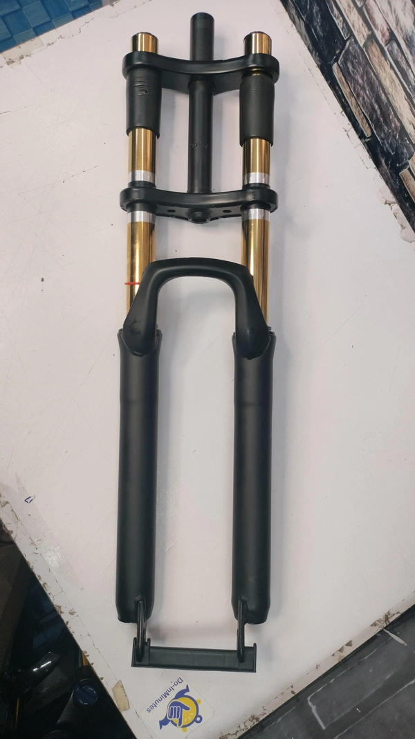 MTB Downhill Suspension Fork for Stunt Riding (29er)