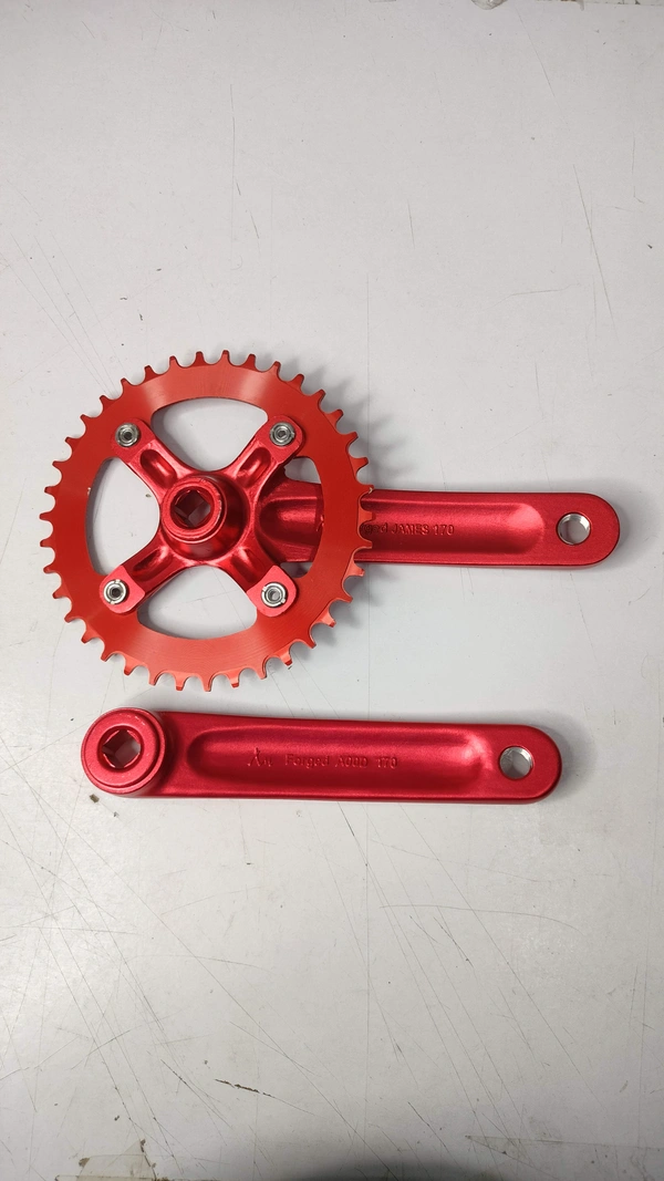 Meroca Single Speed Crank Set For Stunt Riding.