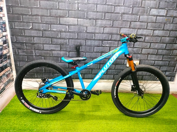 Plutus Boston Cycle with Hydraulic Brake And Air Suspension Modification 