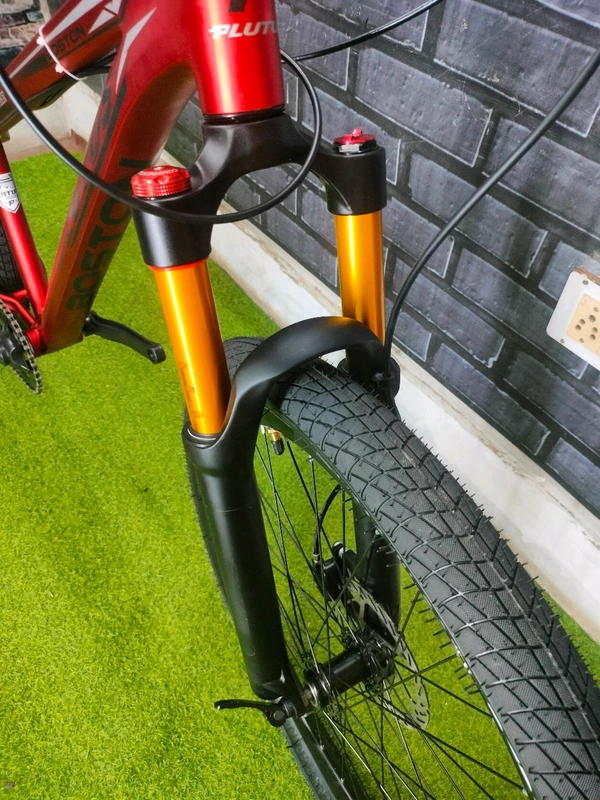 Custom Build MTB Stunt Cycle With Dual Shimano Hydraulic Disc Break And Air Suspension Fork