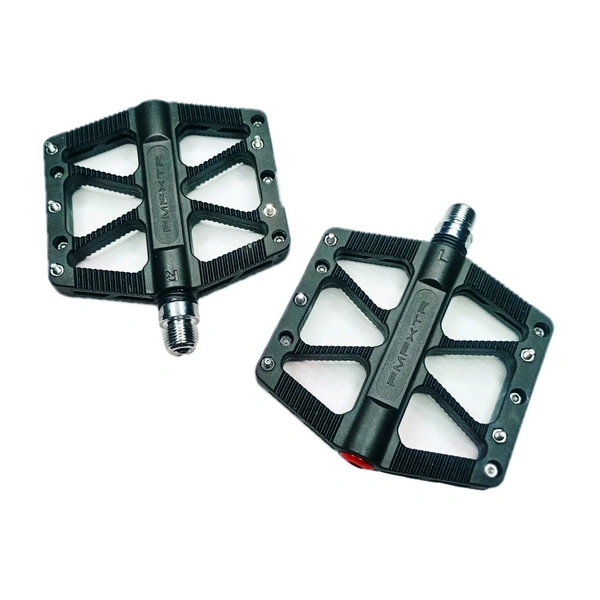 Nylon Pedal For Stunt Riding.
