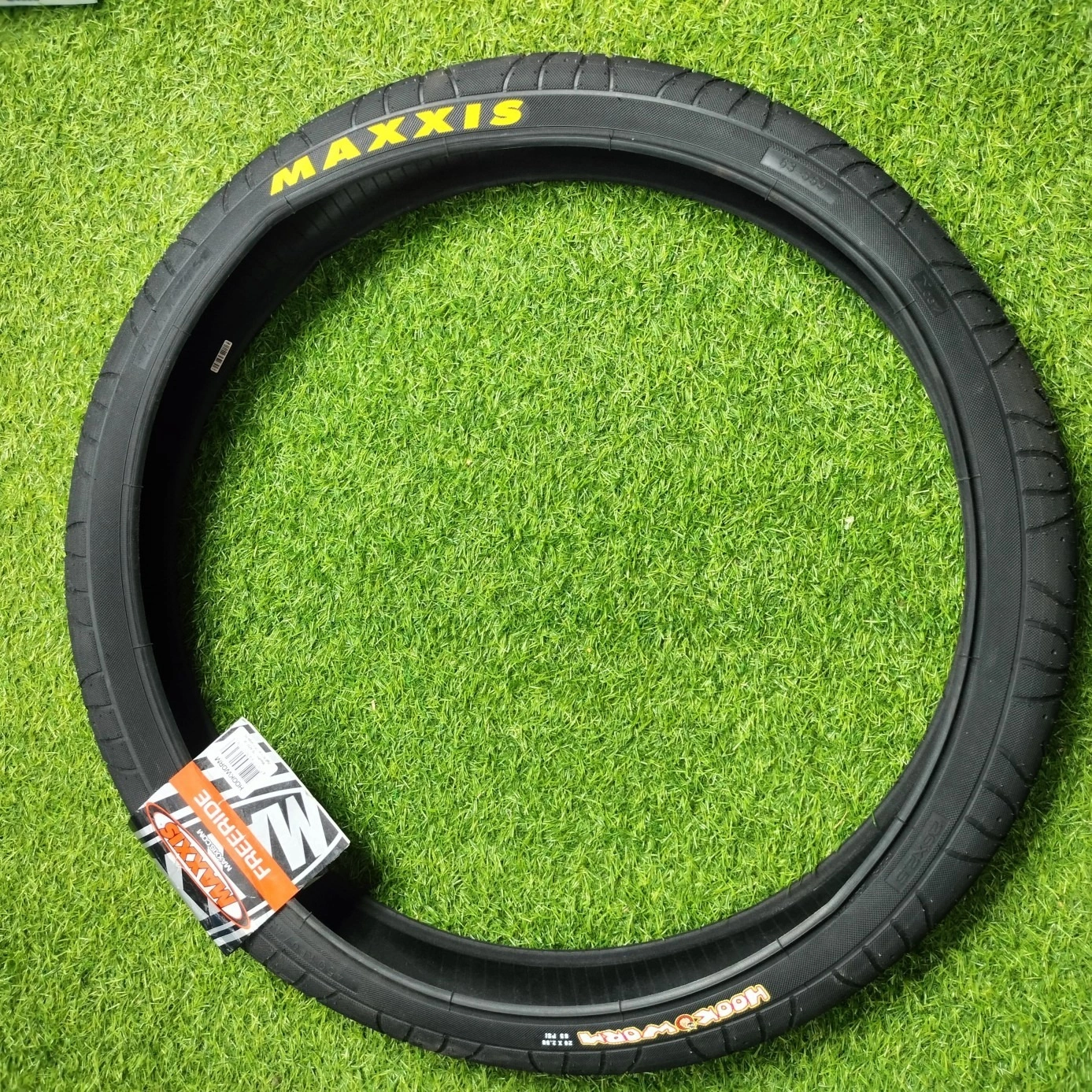 MAXXIS Hookwormフックワーム26x2.5 Maxxis Hookworm Tyre (26×2.50)