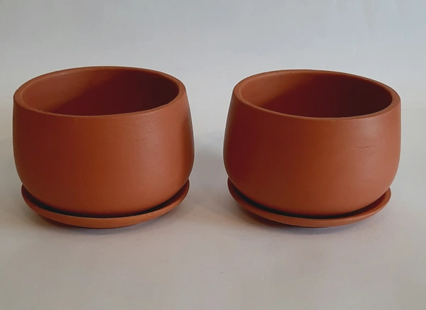 Spherical Terracotta Planter With Plate - D*H : 5.25*4.25 inches