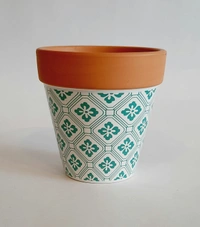 Conical Terracotta Planter Design 2 - D*H : 4*4 inches