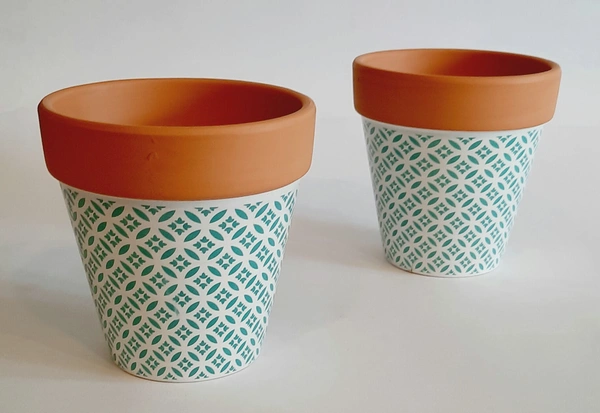 Conical Terracotta Planter Design 3 - D*H : 4*4 inches