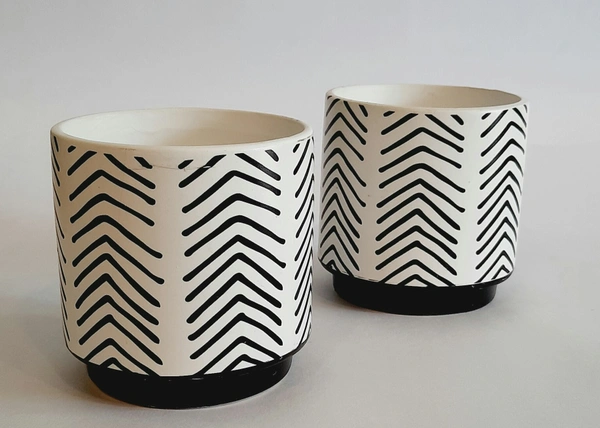 Black & White Small Ceramic Planter Design 3 - D*H : 3.25*3.25 inches