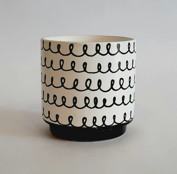 Black & White Small Ceramic Planter Design 4 - D*H : 3.25*3.25 inches