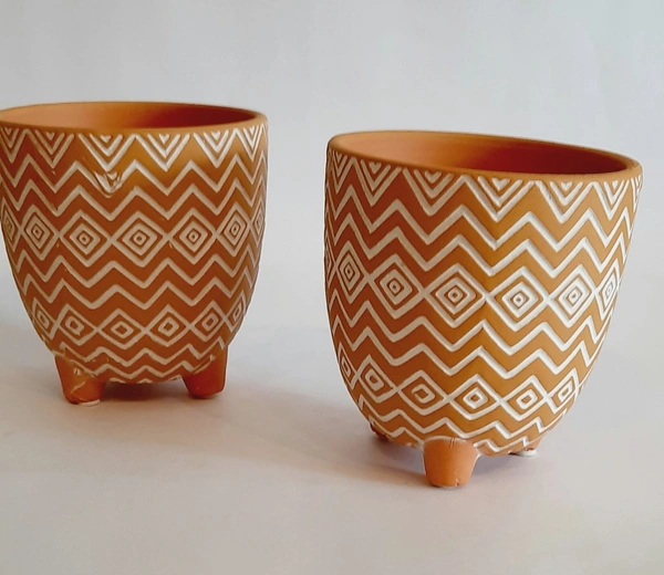 Brown Terracotta Planter - D*H : 4.75*4.75 inches