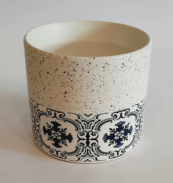 White Bottom Print Ceramic Planter - D*H : 4.25*4