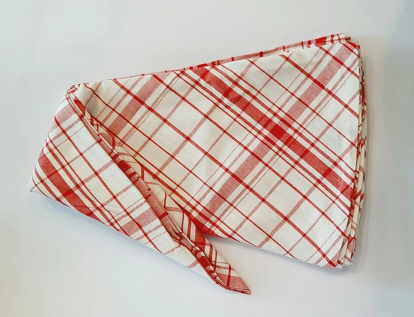 6 Seater Round Table Cloth 