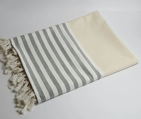 4 Seater Table Cloth