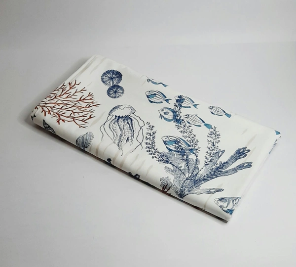 4 Seater Table Cloth