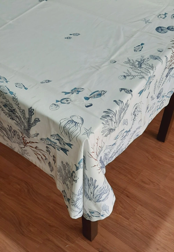 4 Seater Table Cloth