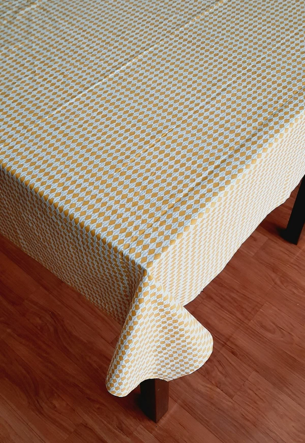 6 Seater Table Cloth 