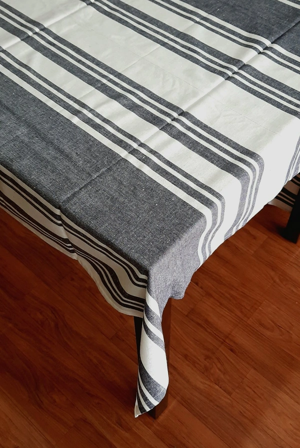 6 Seater Table Cloth 