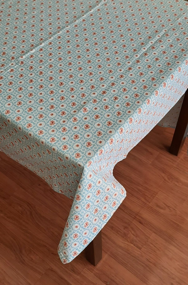 6 Seater Table Cloth 