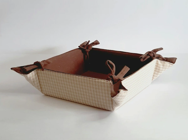 Bread Basket - L*B*H : 9*9*3 inches