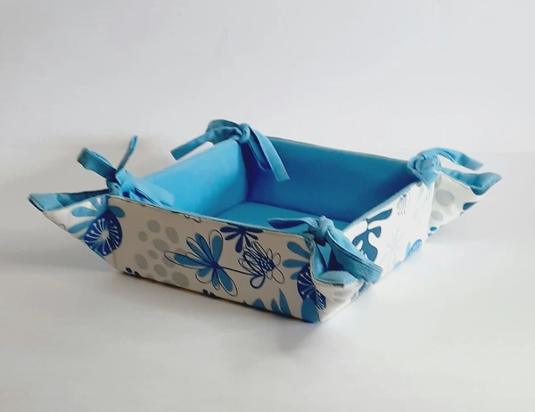 Bread Basket - L*B*H : 9*9*3 inches