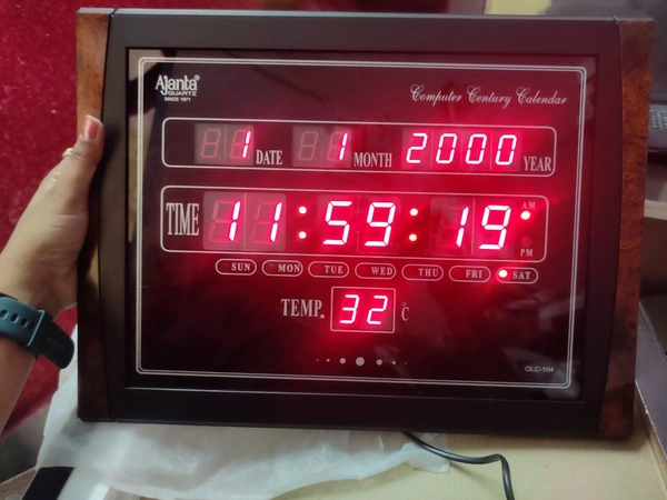 Ajanta Inbuilt Airtel Wifi Router +Power Supply+ Battary+ Day Night Vision Wall Clock Camera