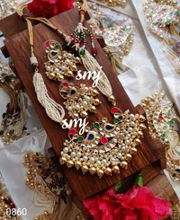 Kundan Meenakari Set