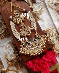 Kundan Meenakari Set