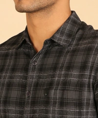 Spykar Men Solid Casual Grey Shirt - S, Grey