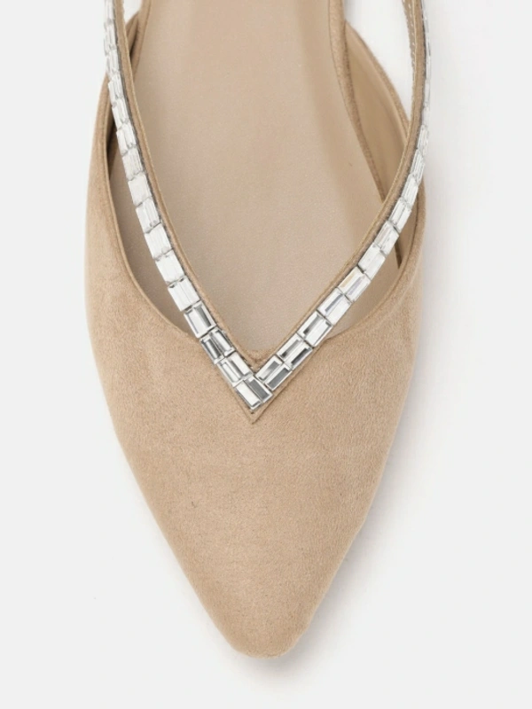 Dressberry Women Beige Flats - Beige, 6